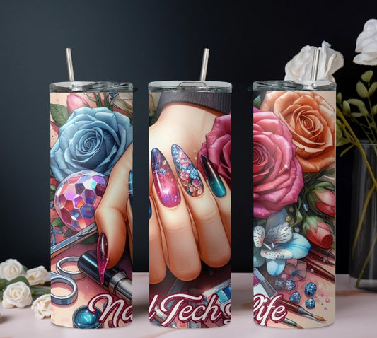 nail tech 3